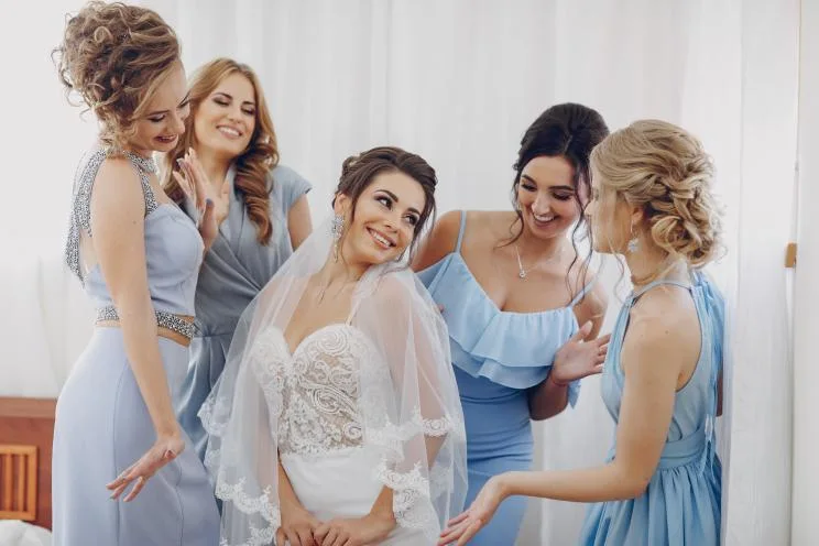 Mean' bride blasted for picking 'ugly' bridesmaids